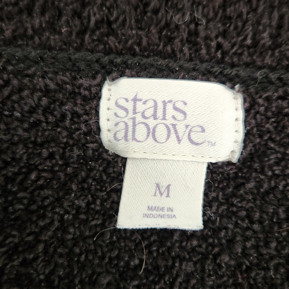 Stars Above V-Neck Cropped Sweater - Picture 4 of 4